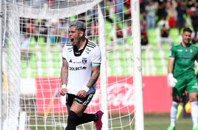 Remontada de campeón: Colo Colo sigue su tranco ganador y es el único líder a dos fechas del final