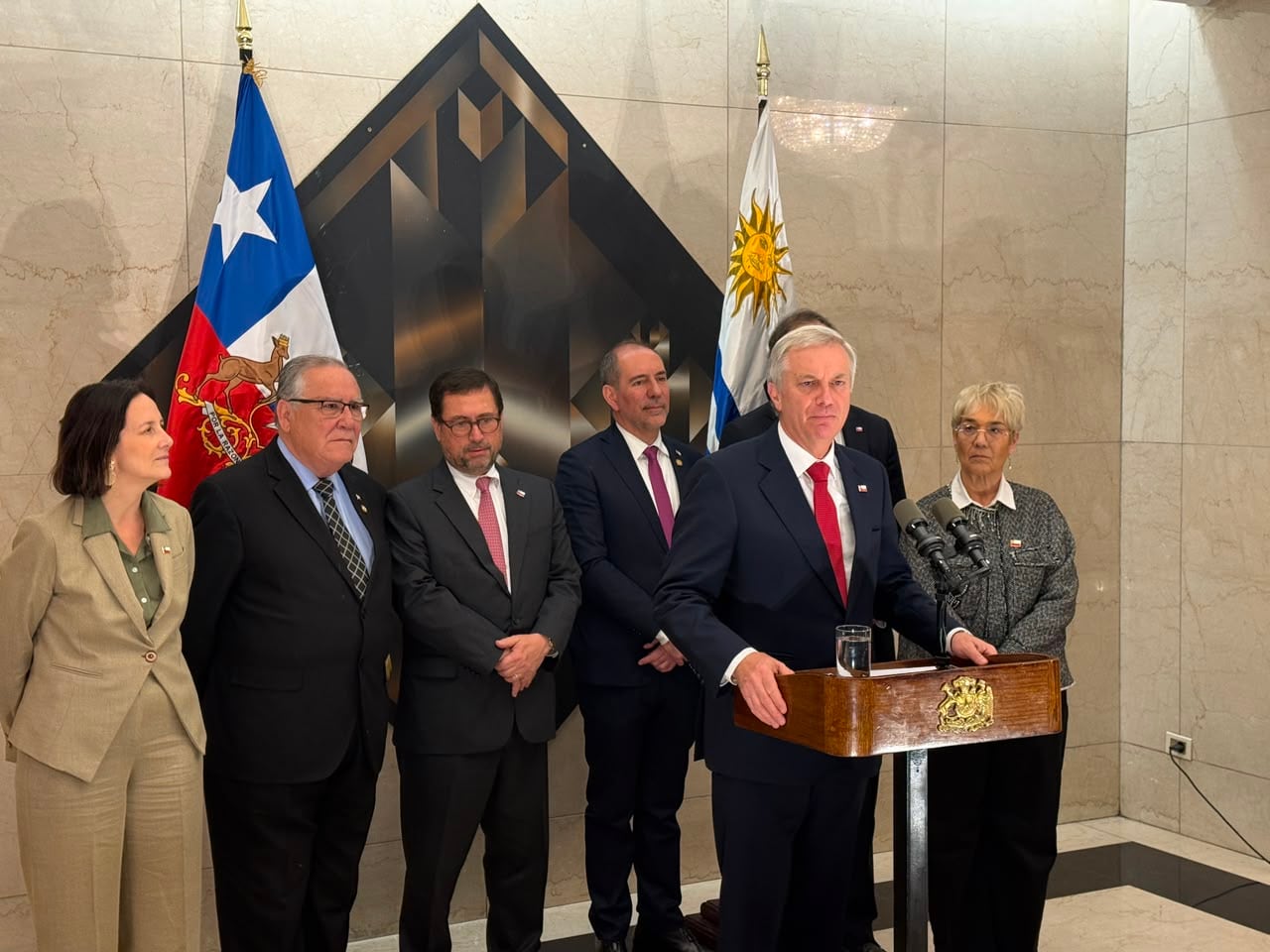 En medio de pugna oficialista, Kast deja abierta la puerta a eventual coalición: "Ya vendrá tiempo de ver si se constituye una alianza"