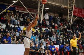 Leones de Quilpué acorta distancias, pero el Campanil sigue arriba en las finales de la Liga Nacional de Básquetbol