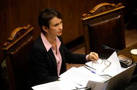 La advertencia de la defensa de Tohá previo a juicio político contra la ministra del Interior en la Cámara de Diputados