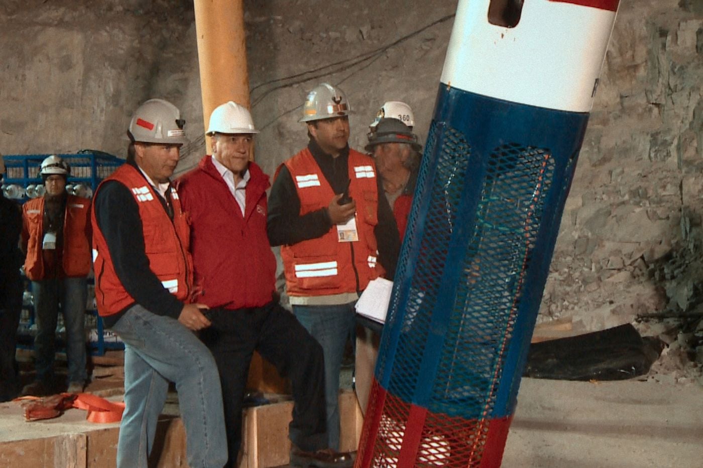 Cómo es la serie sobre los 33 mineros: “Supone un paso enorme ponerse ante la cámara y explicar algo tan doloroso”