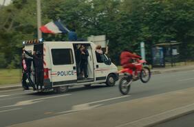 Romain Gavras y la película que se adelantó a la violencia en las calles de Francia