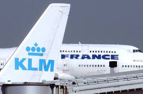 Air France-KLM sufrió enormes pérdidas en el año de la pandemia y espera un rescate inminente
