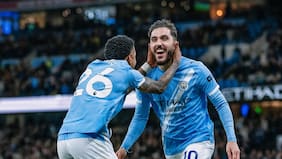 Manchester City golea a Crystal Palace y le mete presión a Arsenal en la definición de la Premier League