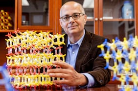 Científicos creadores de molécula que recolecta agua del desierto ganaron el Premio Nobel de Química