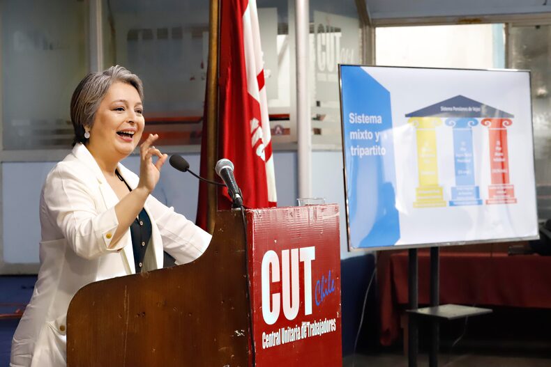 ministra del trabajo jeannette jara