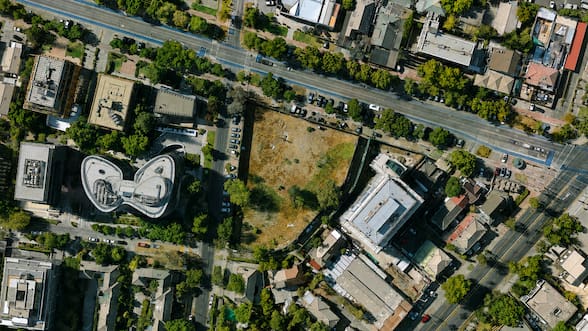 Valor del suelo urbano en la Región Metropolitana ha aumentado hasta un 75% entre 2017 y 2025