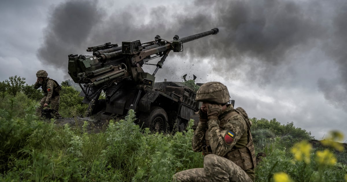 Estados Unidos reanuda el envío de armas a Ucrania: un giro estratégico en medio de la guerra prolongada