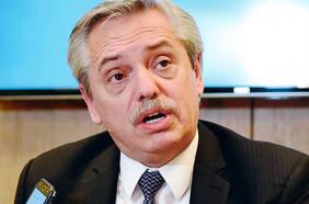 Argentina cae en default y acelera la renegociación de su deuda