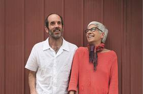 La curiosa dupla madre-hijo detrás de Espíritu Santo