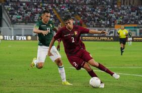 Por sabotaje y secuestro: en Bolivia evalúan acudir a la FIFA en busca de sanciones a Venezuela tras su caótica salida