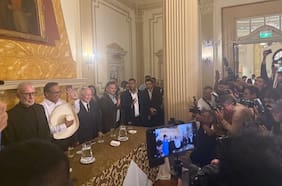 Elecciones en Perú: Sánchez convoca a una alianza “para recuperar la democracia” y Keiko pone duda reconocimiento de resultados