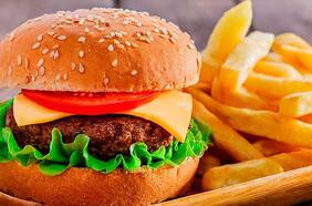 Ventas de comida rápida suben en cuarto trimestre, pero consumo promedio muestra una caída
