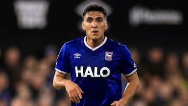 La nueva lesión que complica la continuidad de Marcelino Núñez en Ipswich Town