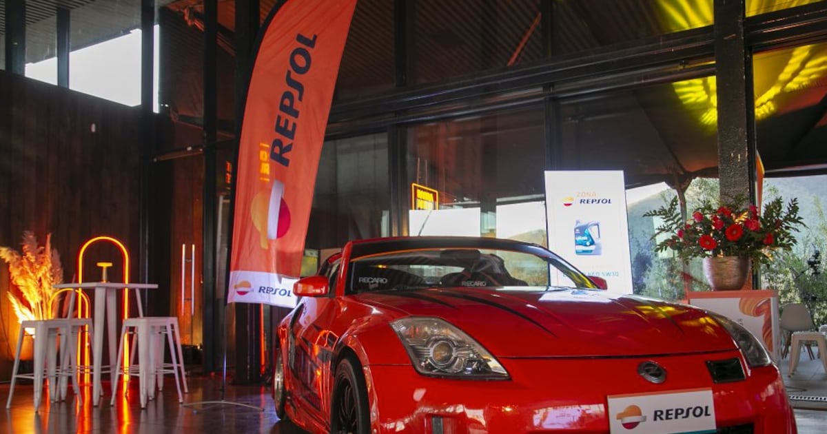 Carro Repsol Repsol regresa a Chile con su línea de lubricantes - La Tercera