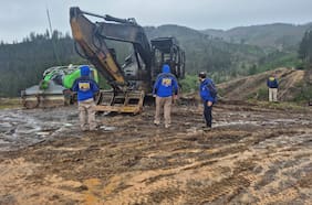 Atentado incenciario en Los Sauces: brigada especializada de la PDI realiza las primeras diligencias