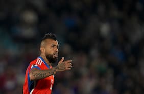 No solo son el dinero y la duración del contrato: la exigencia de Blanco y Negro que enreda el retorno de Arturo Vidal a Colo Colo