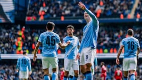 Con un triplete de Haaland: el Manchester City aplasta al Liverpool y se mete en semifinales de la FA Cup