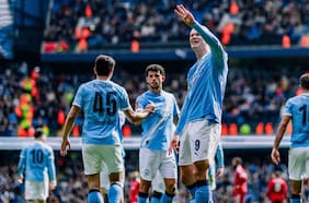 Con un triplete de Haaland: el Manchester City aplasta al Liverpool y se mete en semifinales de la FA Cup