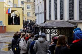 “Mediodía contra Putin”: miles de rusos acuden a cumplir el “último deseo” de Navalny