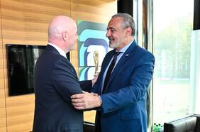 Un almuerzo de dos horas y nuevas promesas: el detalle de la cumbre entre Pablo Milad y Gianni Infantino en la FIFA