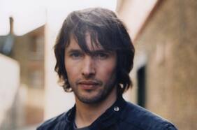 James Blunt anuncia su regreso a Chile de la mano de su disco debut