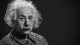 Einstein más allá de la relatividad: sus duras críticas al capitalismo, la bomba atómica y el declive moral
