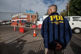 Desarticulan dos organizaciones criminales en investigación por robo de salmones: hay 22 detenidos