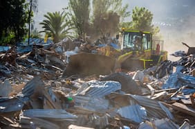 “Ya podemos hablar de ex toma Dignidad”: desalojo en campamento de La Florida suma más de 1.000 toneladas de escombros