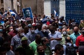 Cuba enfrenta inéditas y multitudinarias manifestaciones contra el gobierno