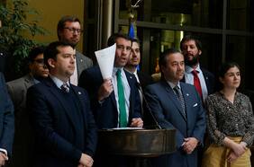 “Va a quedar guardada”: Partido Republicano echa pie atrás con la acusación constitucional contra Aguilera tras renuncia de Araos