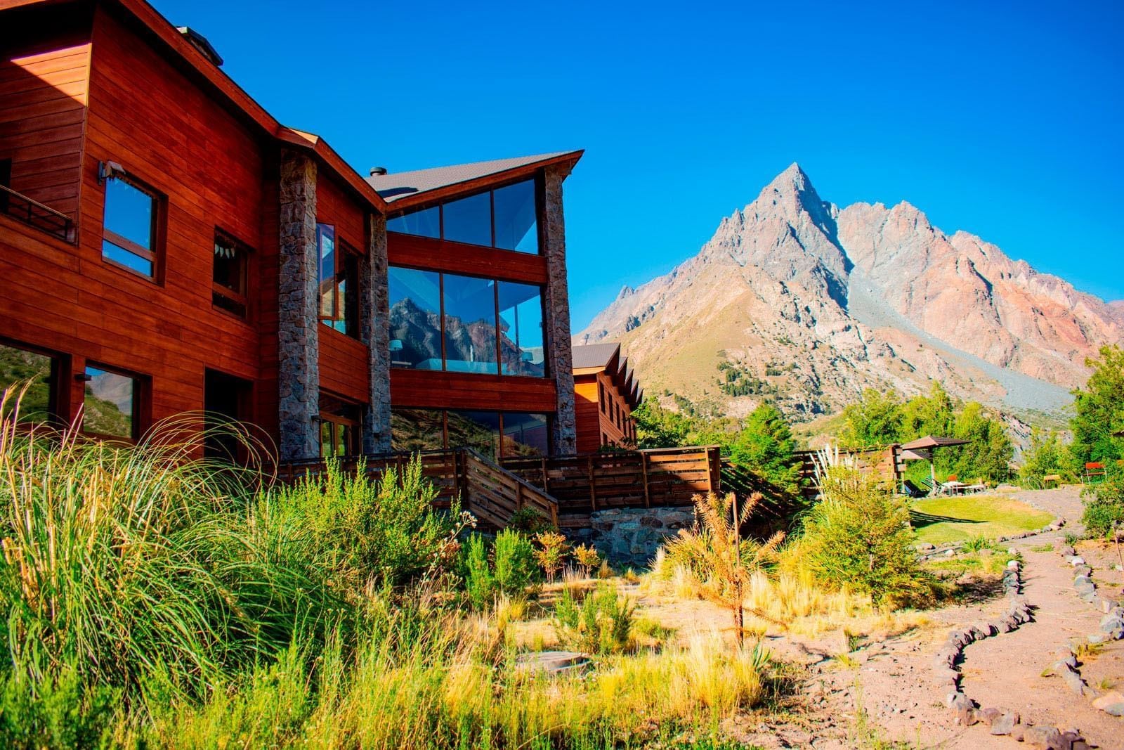 NOI Puma Lodge: ¡Escápate a la montaña con una estadía soñada!