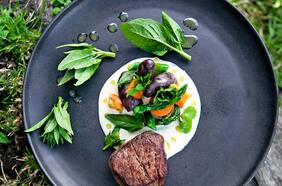 Filete con salsa demi-glace con papas