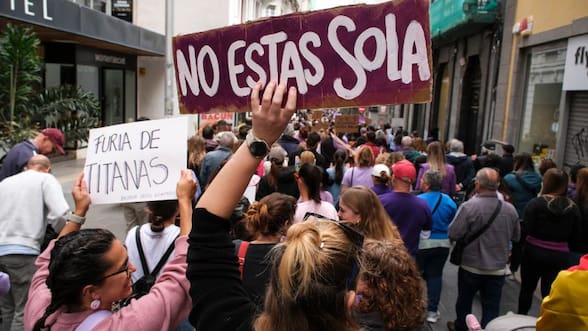 Las denuncias de acoso sexual que complican al periodismo y al gobierno colombiano en plena campaña presidencial