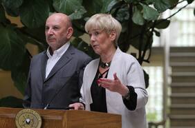 Senadores Ebensperger (UDI) y Castro (PS) emplazan al gobierno ante crítica situación financiera del Hospital de Iquique