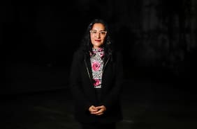 Arelis Uribe: “Veo un panorama lleno de mujeres próceres de la literatura. Creo que la Mistral ha eclipsado a Neruda”