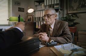 El Agente Topo inspirará comedia protagonizada por Ted Danson