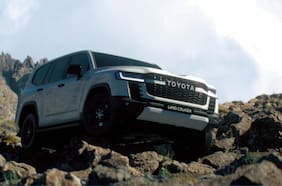 Los japoneses presentan otro tomo de su libro gordo llamado Land Cruiser