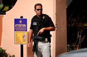 30 agentes y con orden de apagar cámaras de seguridad: hijo de Trump revela detalles del allanamiento del FBI a mansión del expresidente