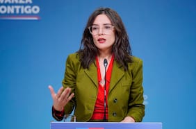 Vallejo eleva el tono por video-parodia de la UDI sobre Cataldo y lo califica de “ciberbullying”