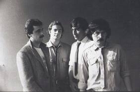 Aparato Raro sigue buscando el paraíso soñado