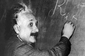 14 de marzo: Día Internacional de Hacer Preguntas en conmemoración del nacimiento de Albert Einstein