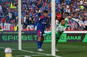 Uno a uno de la U: los fallos Reinhart y una lenta reacción de Castellón marcan el descalabro azul en el Superclásico