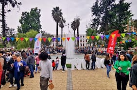 Puro Chile: la feria de destilados nacionales que se toma la Plaza Ñuñoa