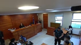 Japoneses que encendieron fogatas en Torres del Paine no podrán volver a Chile en tres años