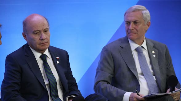 Partidos oficialistas se suman a presión para evitar recortes en ministerios