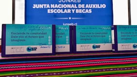 Junaeb comienza entrega de computadores por la Beca TIC 2026: ¿Cuáles estudiantes reciben el beneficio?