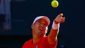 “Desgarro muscular vasto medial y contusión facial”: Lajovic es dado de alta tras grave e insólito accidente en Copa Davis