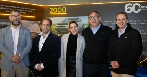 Rodrigo Amaral, gerente general de Arval; Marcelo Fleck, director de Ventas Directas y Vehículos Comerciales de Stellantis; Francisca Ibáñez, Zone Manager de Stellantis; Franco Capurro, gerente general de SalfaRent; Giancarlo Cerón, gerente Comercial de AvisBudget.