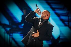 Una inauguración con baile y hits: Ricky Martin seduce al público en la apertura del Claro Arena